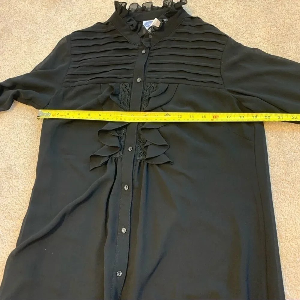 Diane Gilman Black long sleeve ruffle blouse Sz M